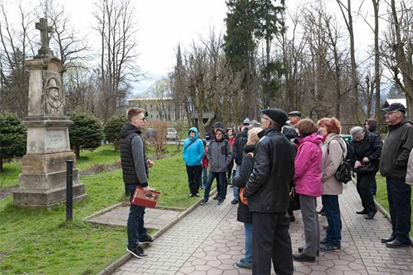 Rajd samochodowy - śladami hrabiny Friederike von Reden