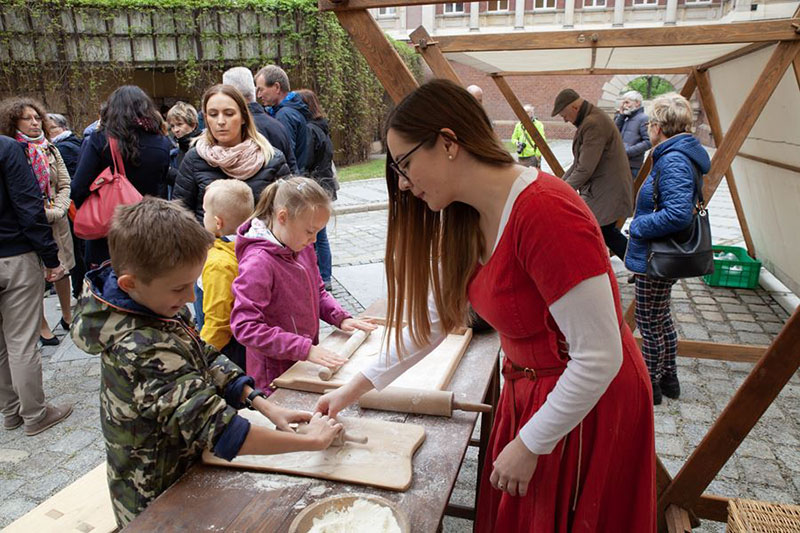 Otwarcie sezonu turystycznego na Zamku Piastowskim w Legnicy 