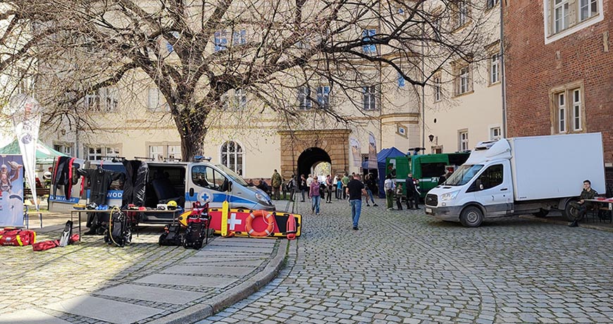 Piknik wojskowy z muzeum