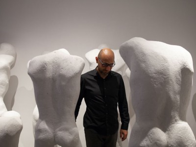 Cały kształt. Grzegorz Niemyjski