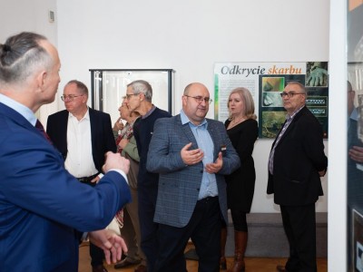 Srebro Trzebowian i Piastów. Wczesnośredniowieczne skarby okolic Legnicy